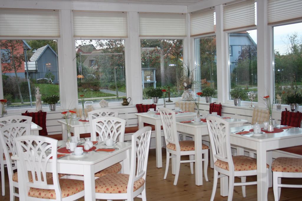 Haus Am Meer Hotell Ahrenshoop Exteriör bild