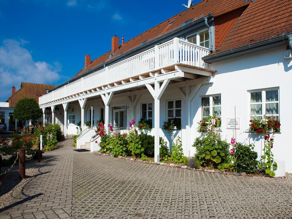Haus Am Meer Hotell Ahrenshoop Exteriör bild