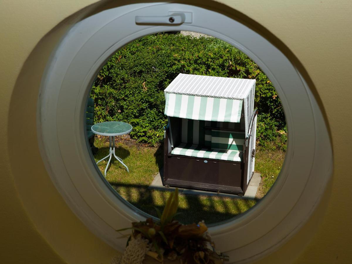 Haus Am Meer Hotell Ahrenshoop Rum bild